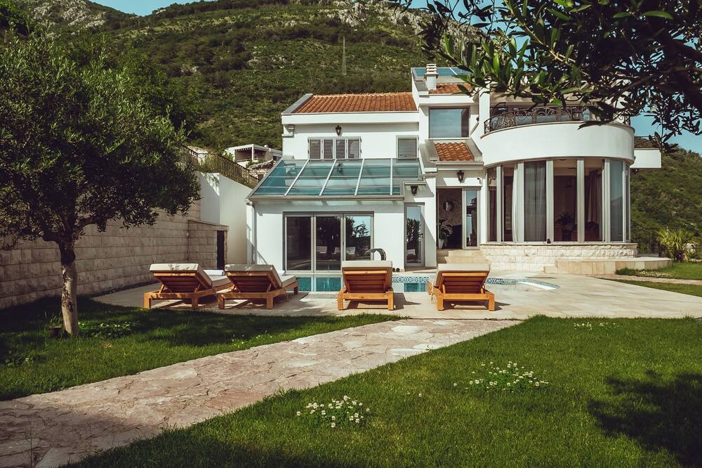 Photo of Outdoor in Vitici