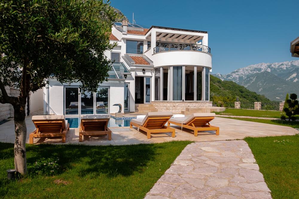 Photo of Outdoor in Vitici