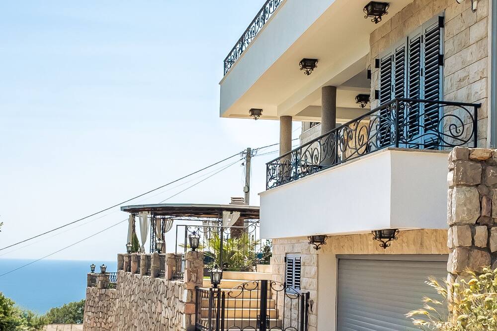 Photo of Outdoor in Vitici