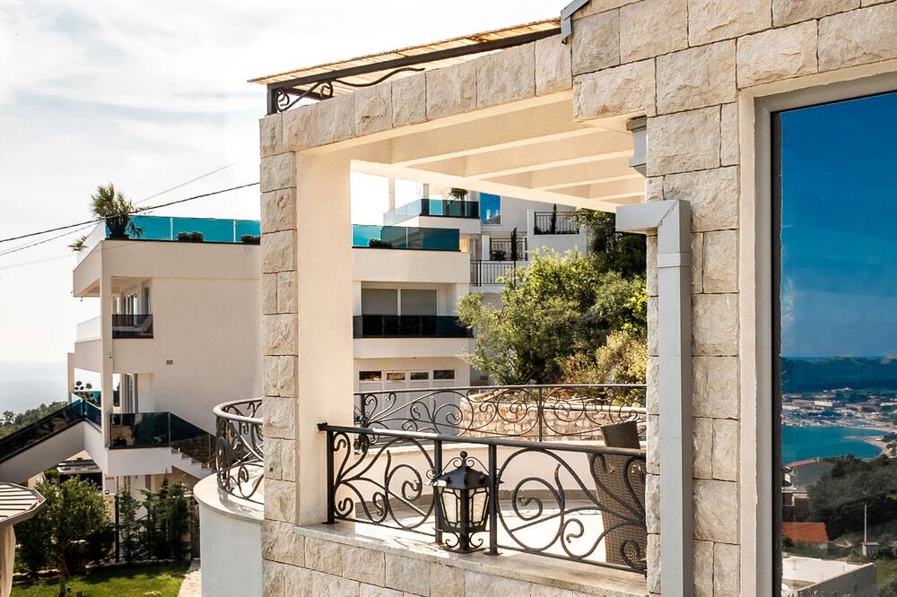 Photo of Outdoor in Vitici