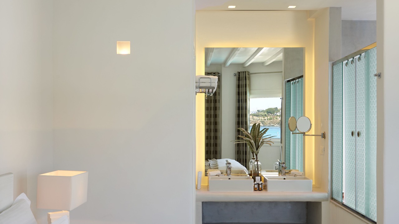 Photo of Bedroom in Platis Gialos