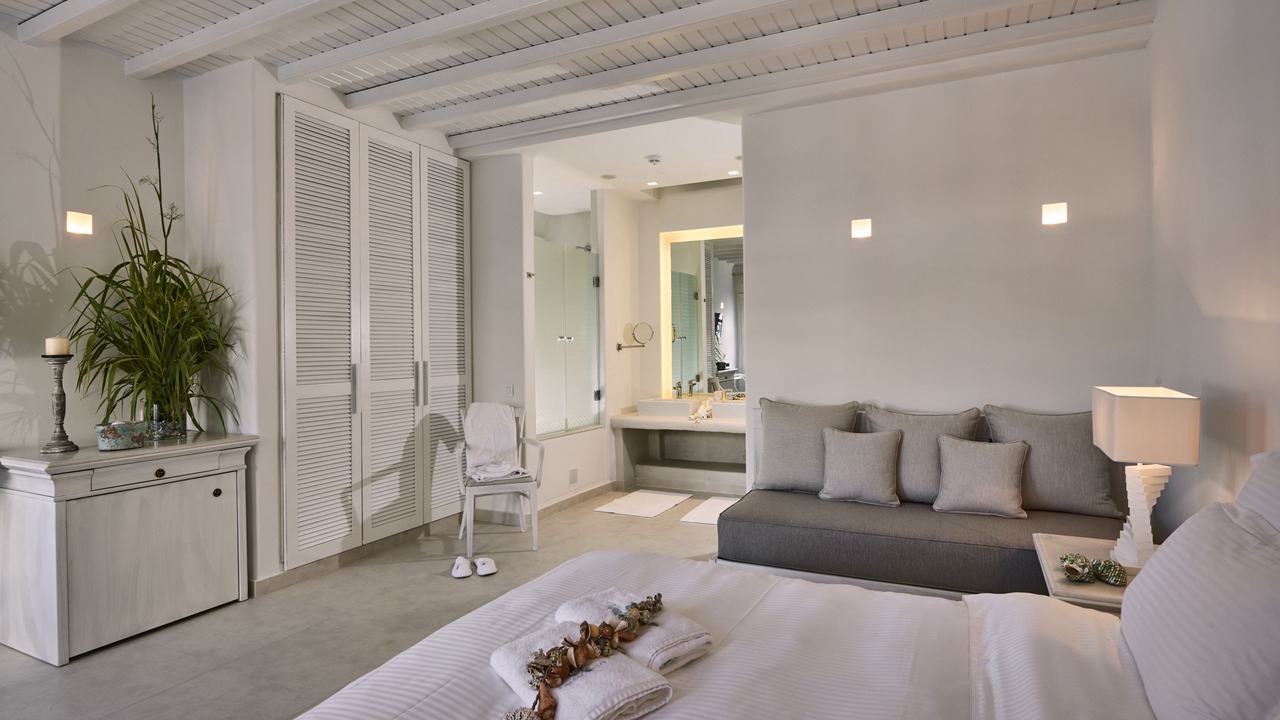 Photo of Bedroom in Platis Gialos