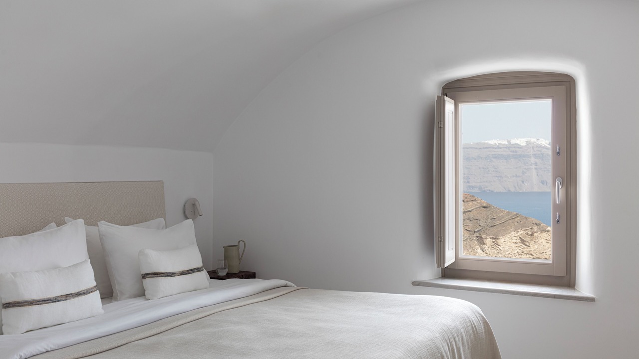 Photo of Bedroom in Oia