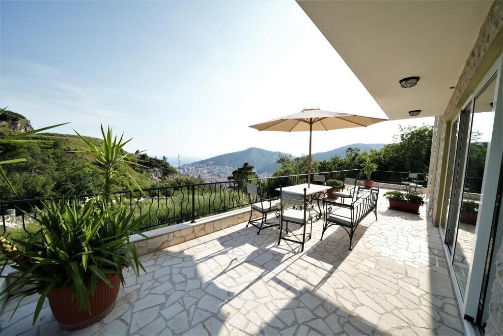Photo of Patio Balcony in Podostrog