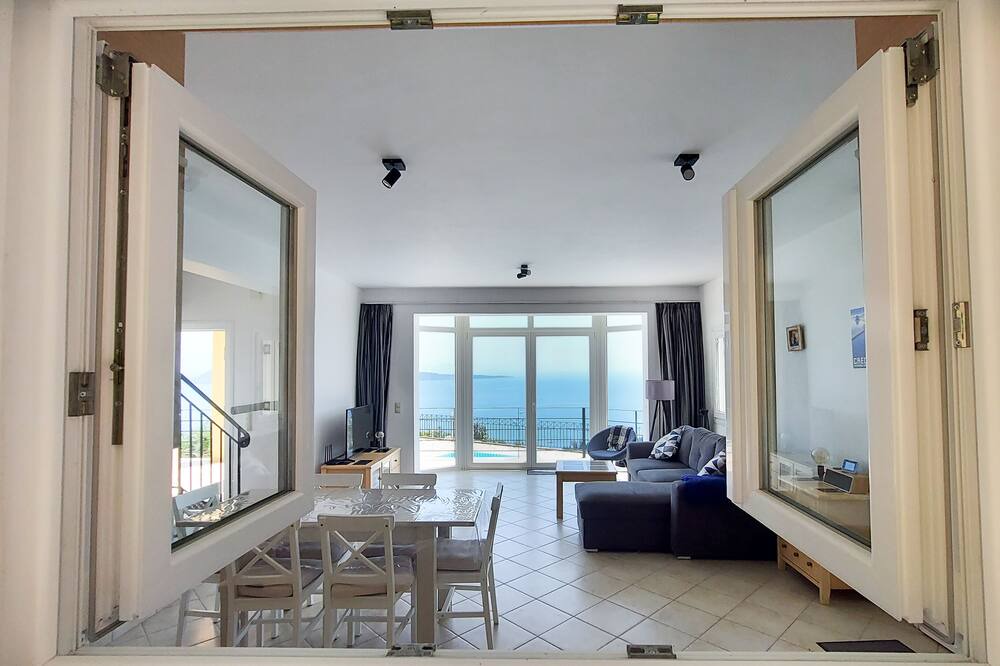 Photo of Livingroom in Gimari