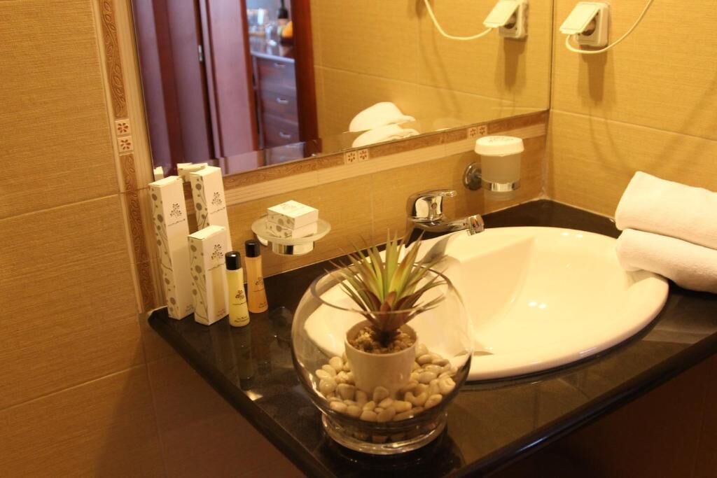 Photo of Bathroom in Rana