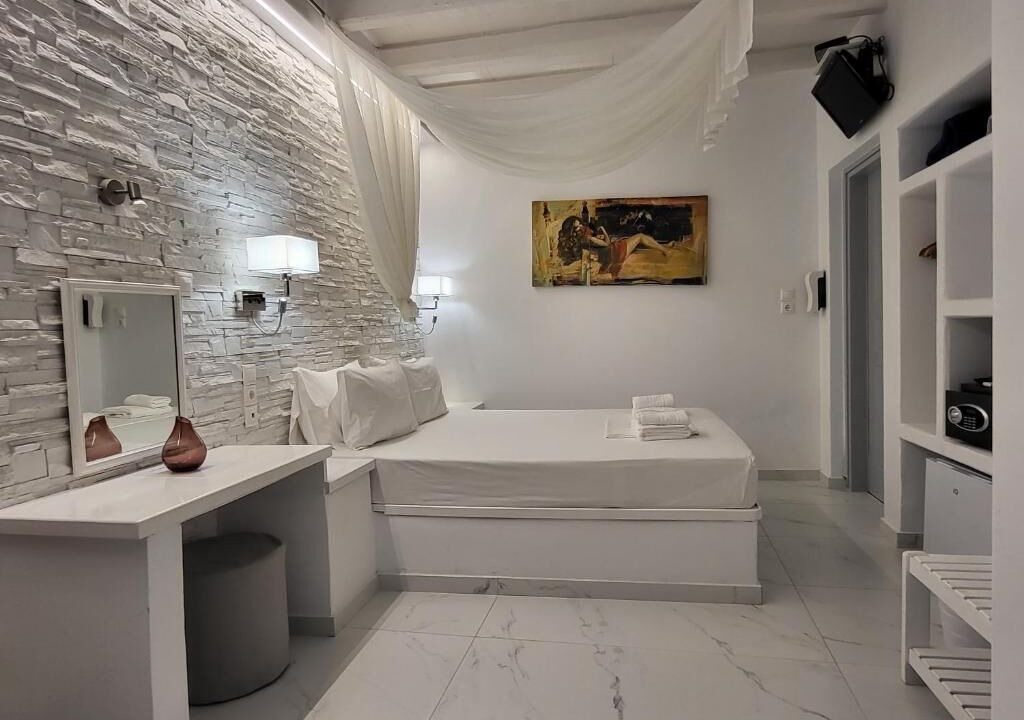 Photo of Bedroom in Ornos