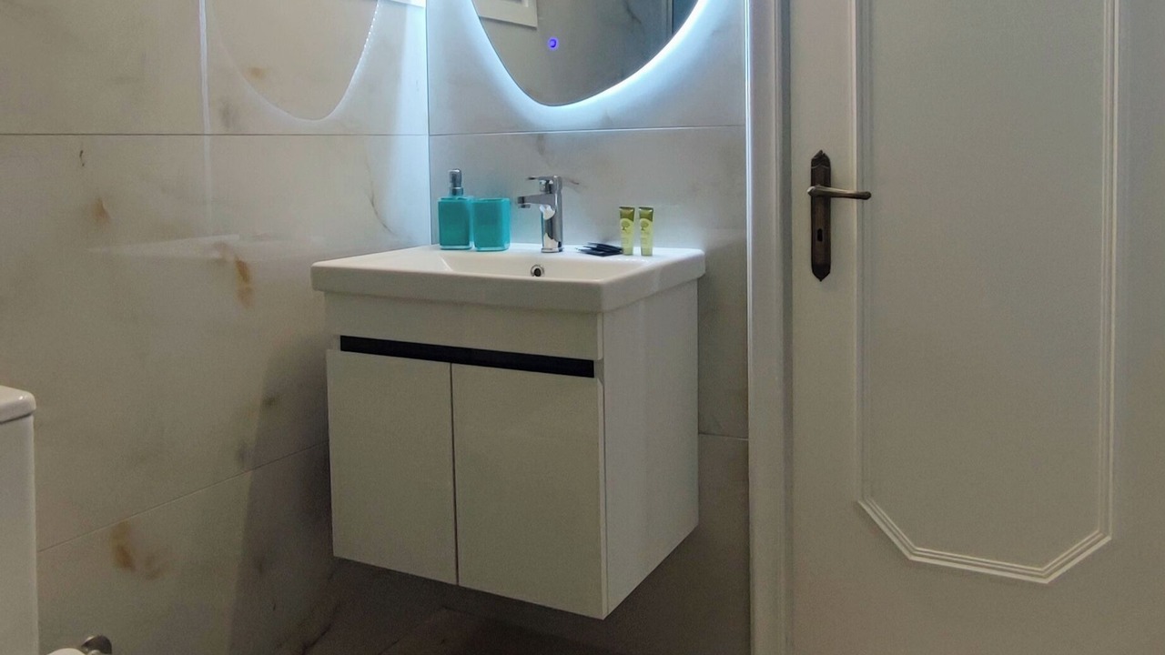 Photo of Bathroom in Astrakeri