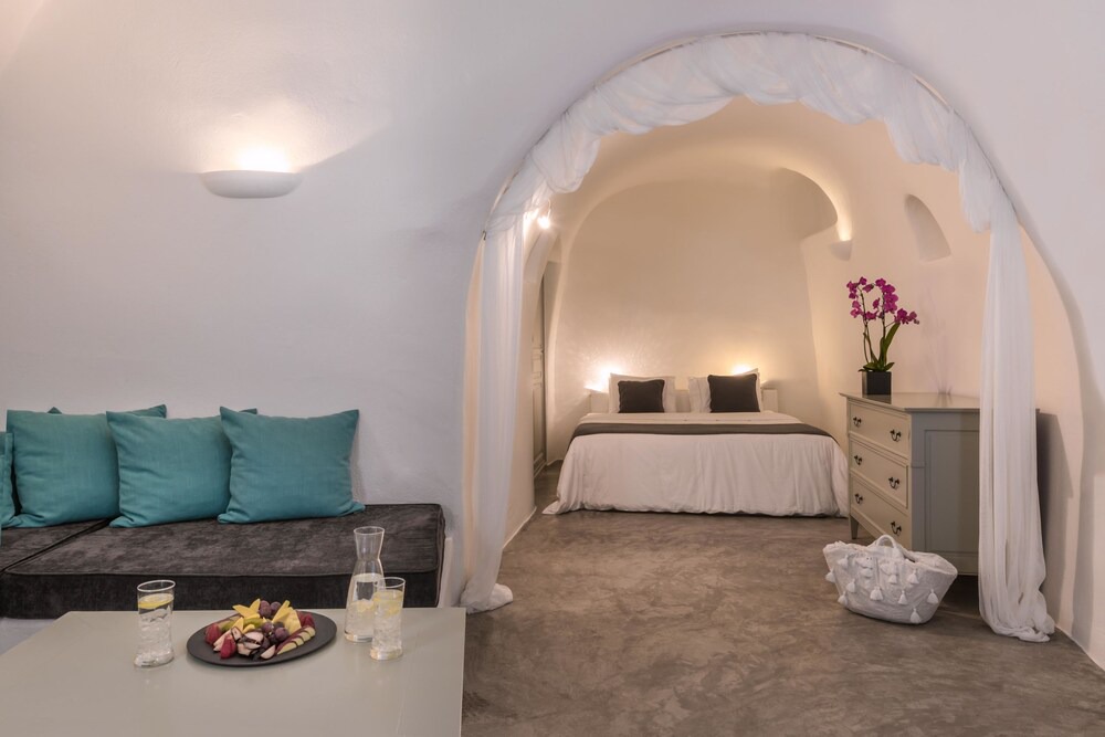Photo of Livingroom in Oia