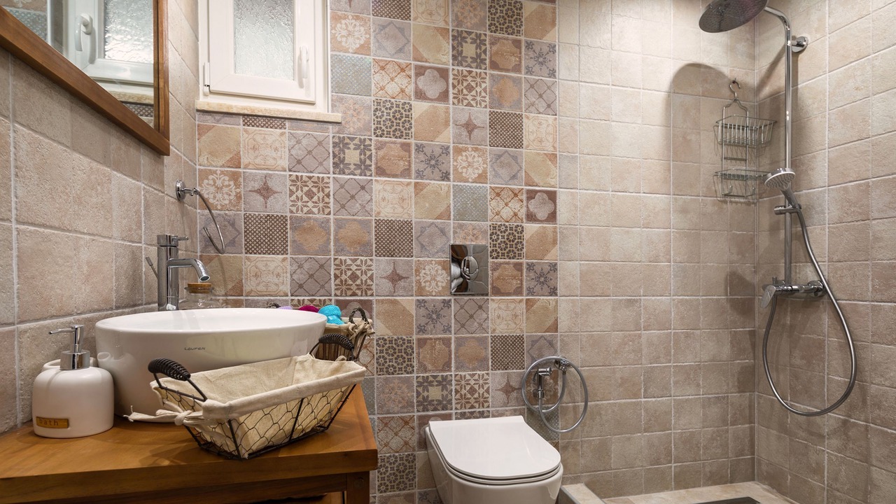 Photo of Bathroom in Neromilos