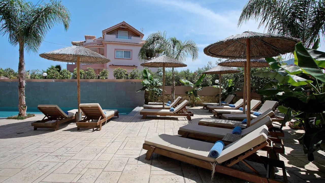 Photo of Outdoor in Alikanas