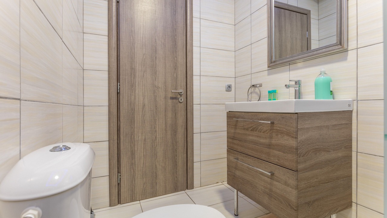 Photo of Bathroom in Alikanas