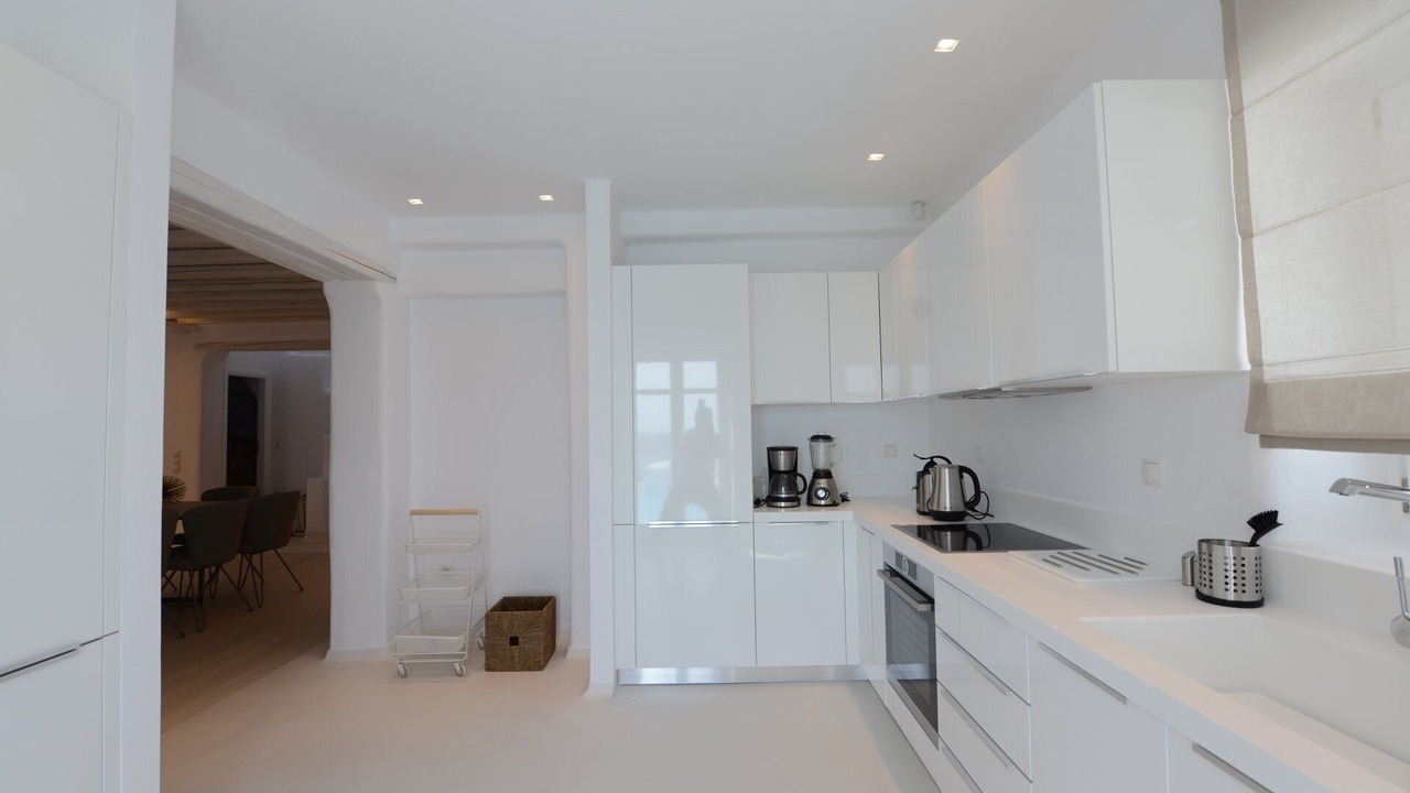 Photo of Kitchen in Tourlos