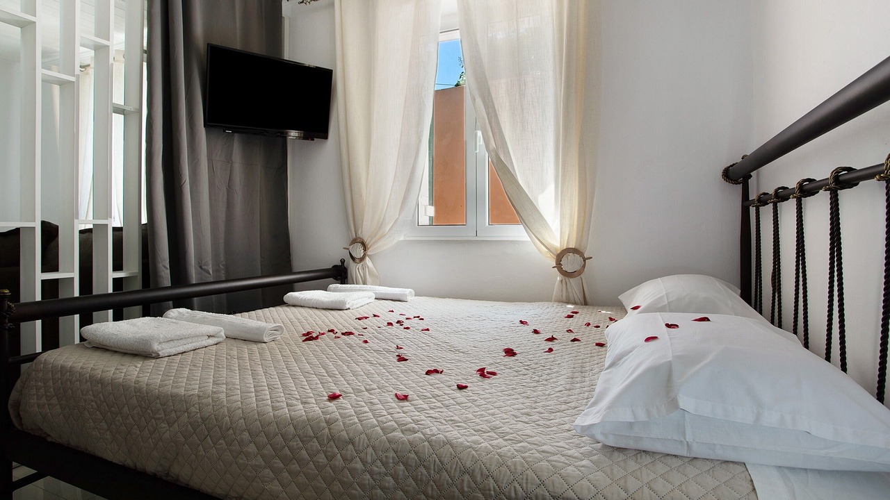 Photo of Bedroom in Ano Volimes
