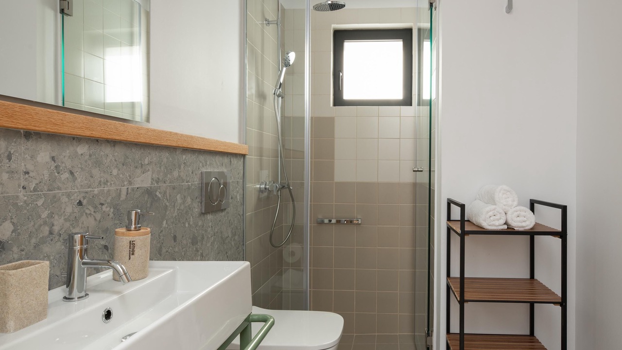 Photo of Bathroom in Ialyssos