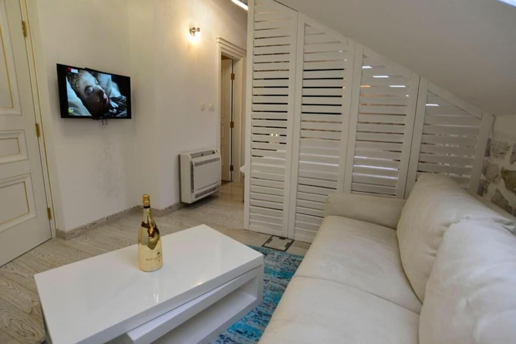 Photo of Livingroom in Kotor