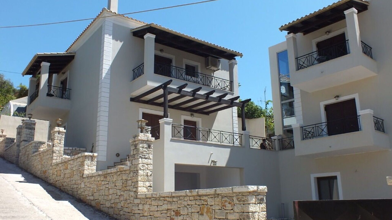 Photo of Outdoor in Petaleia