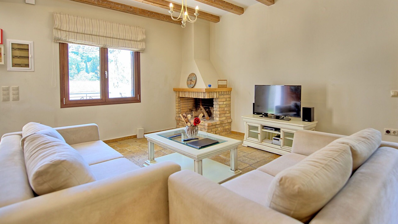Photo of Livingroom in Petaleia
