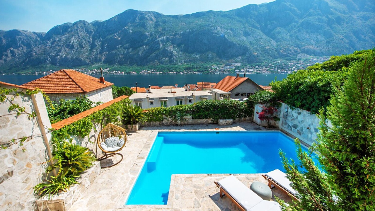 Photo of Outdoor in Prcanj
