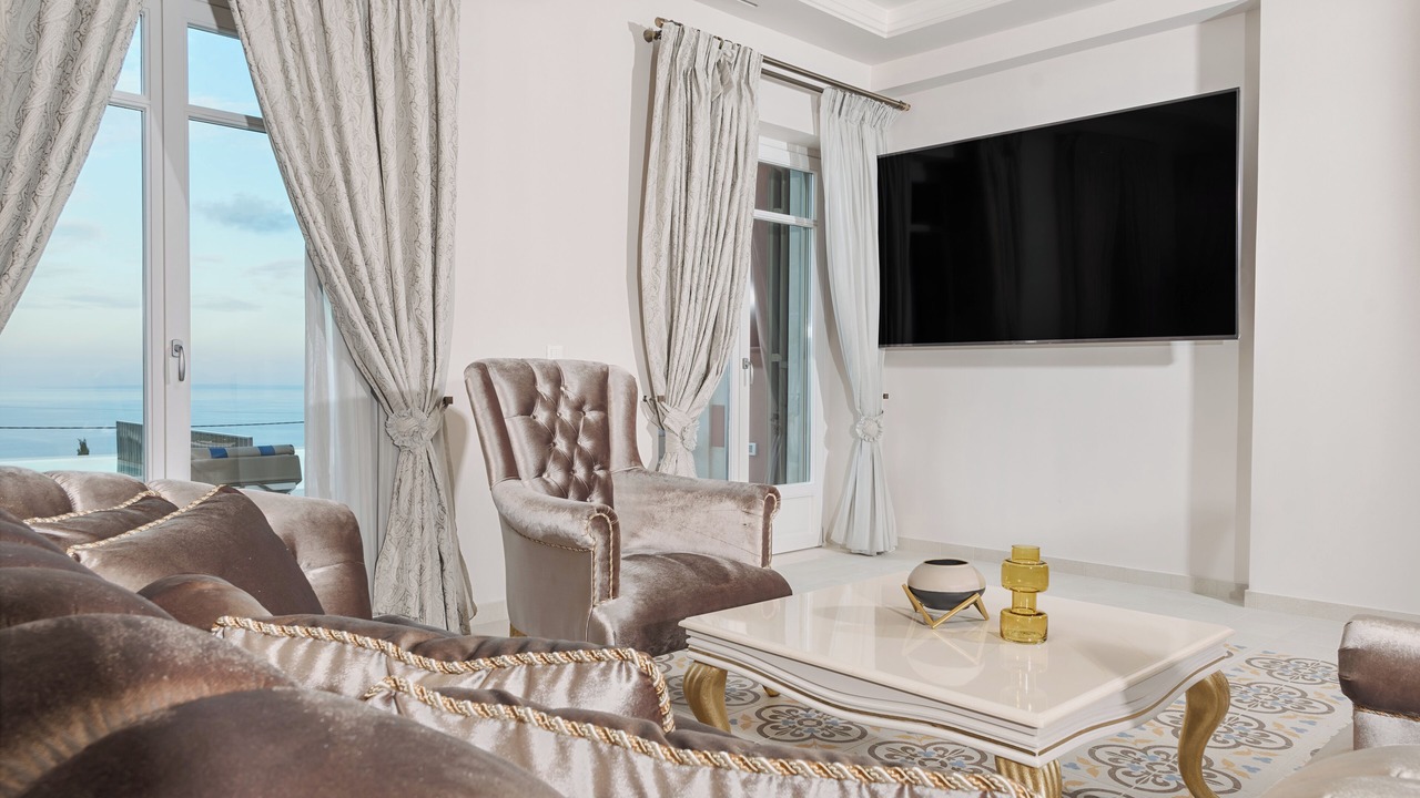 Photo of Livingroom in Elation