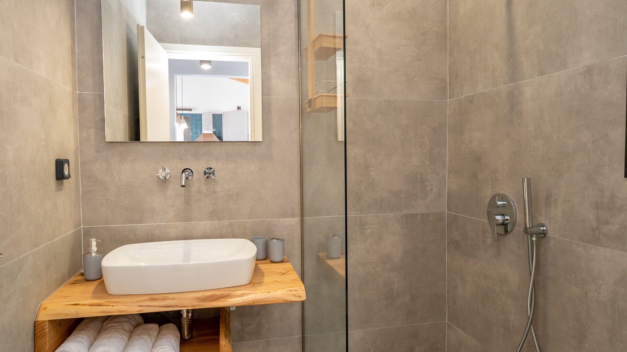 Photo of Bathroom in Leivathos
