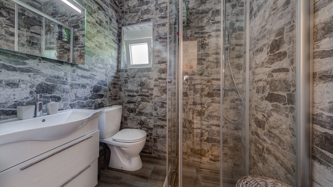Photo of Bathroom in Dodosi