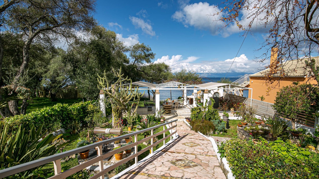 Photo of Patio Balcony in Chlomos