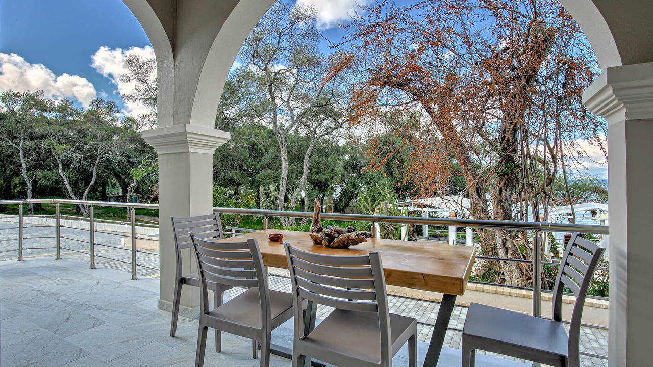 Photo of Outdoor in Chlomos