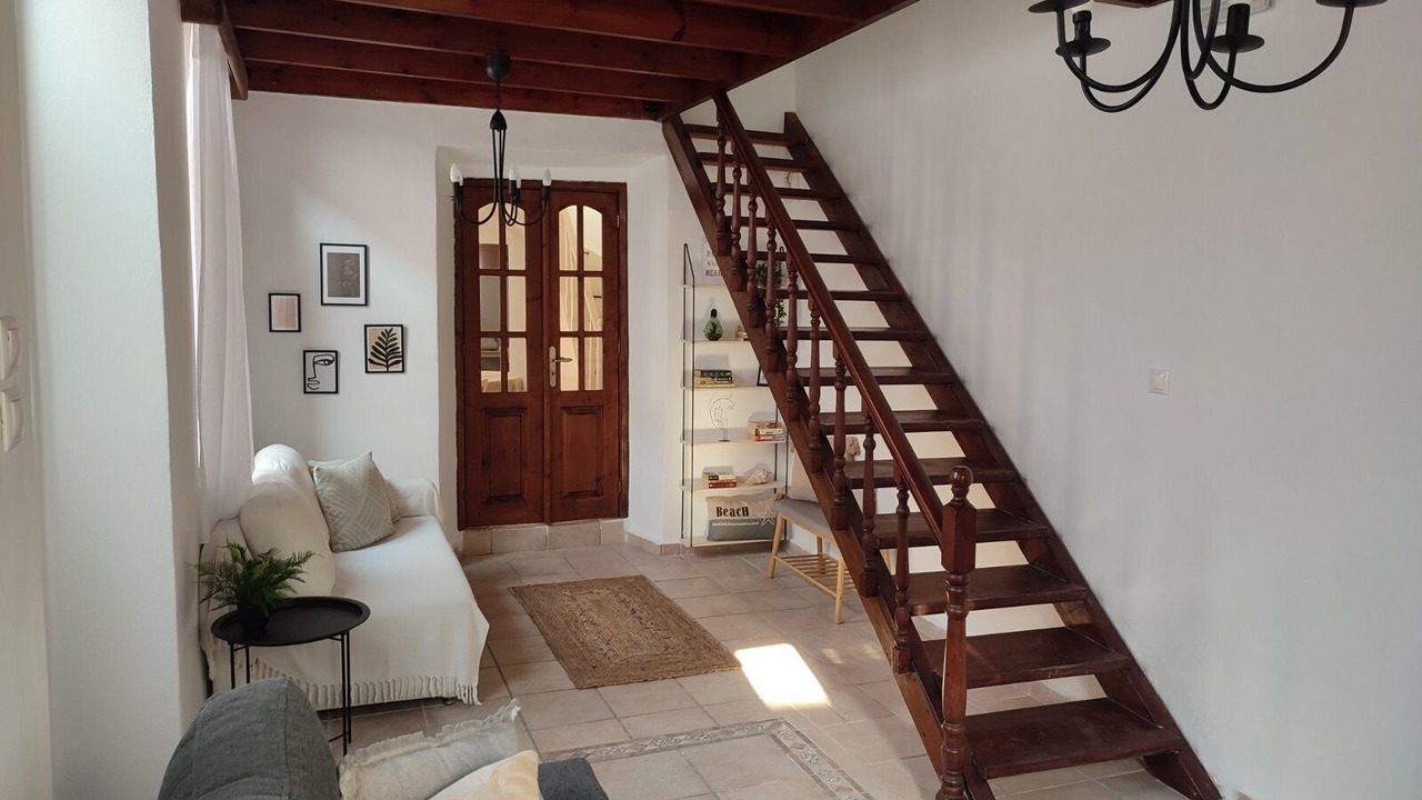 Photo of Livingroom in Rhodes Town