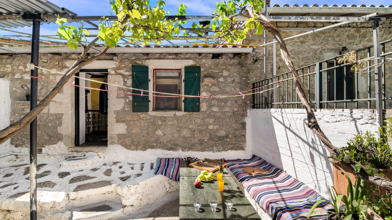 Photo of Patio Balcony in Alexandros