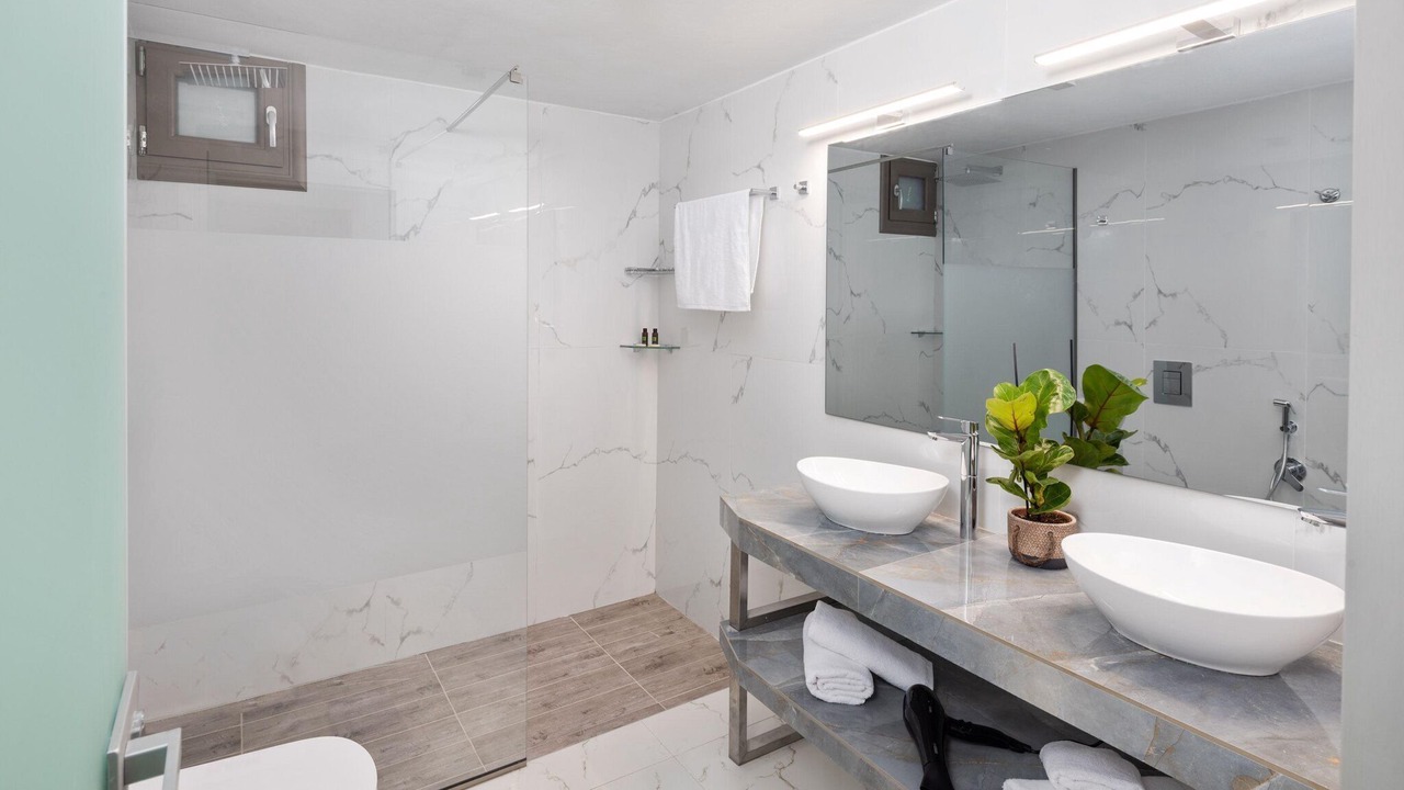 Photo of Bathroom in Doukades