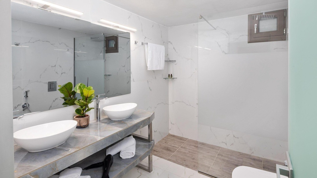 Photo of Bathroom in Doukades