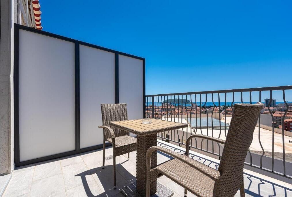 Photo of Patio Balcony in Lazi