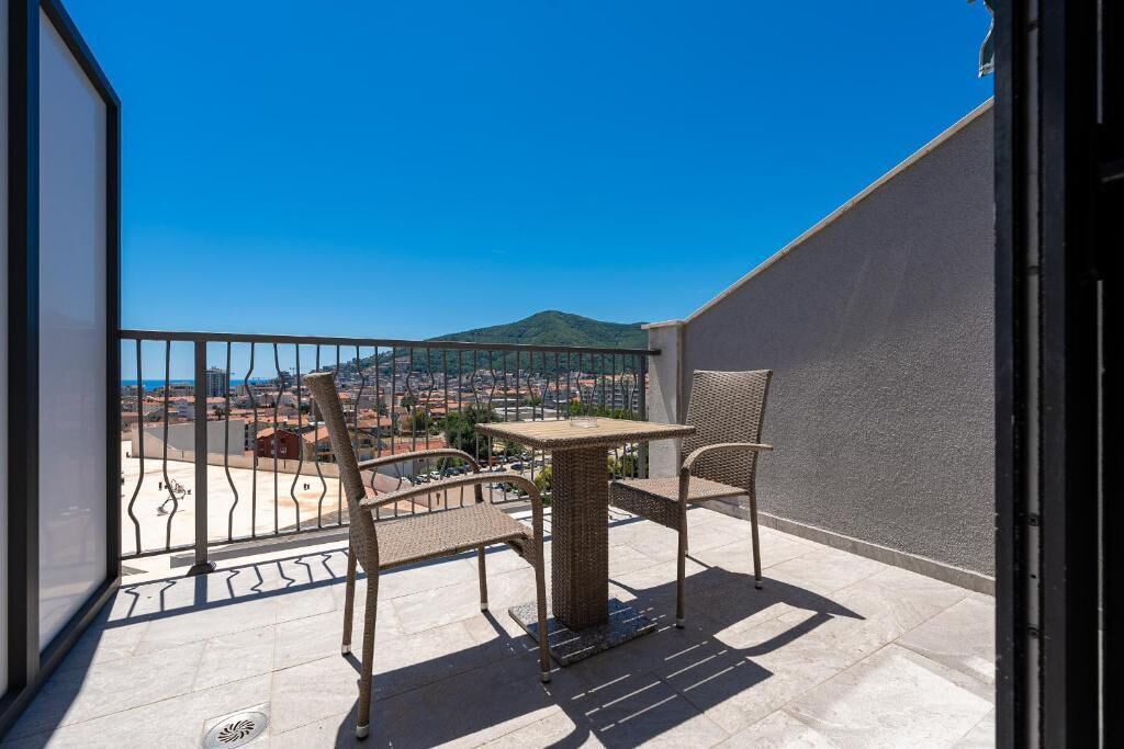 Photo of Patio Balcony in Lazi