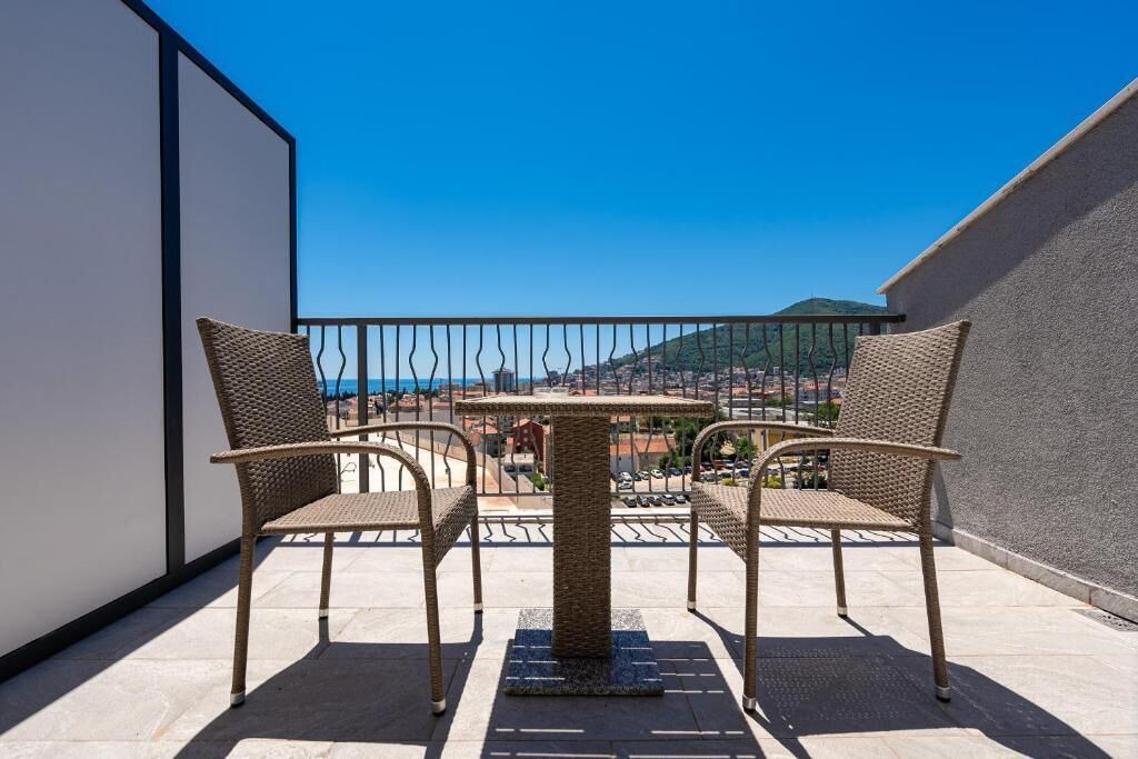 Photo of Patio Balcony in Lazi