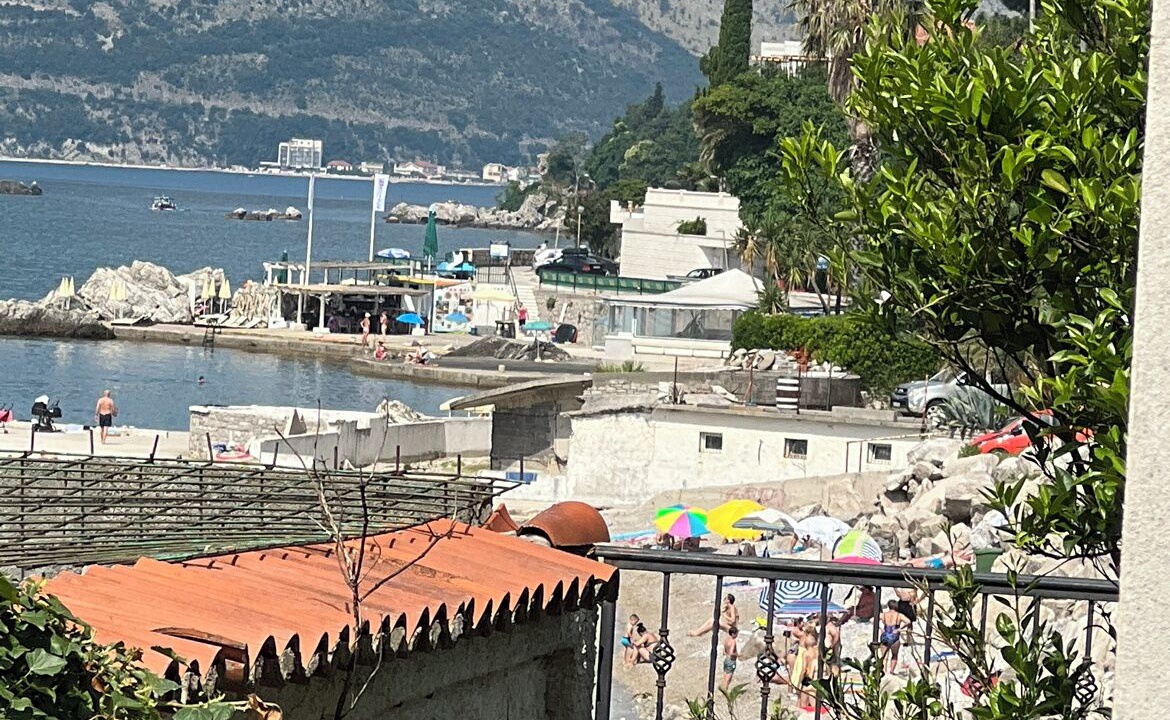 Photo of Others in Topla