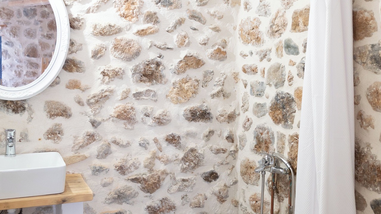 Photo of Bathroom in Diasella