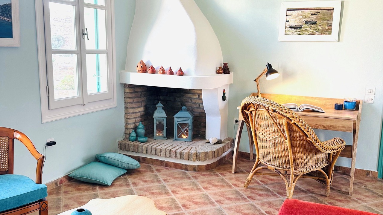 Photo of Livingroom in Ydrousa