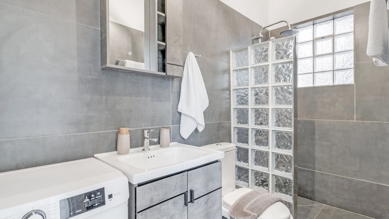 Photo of Bathroom in Katomerion