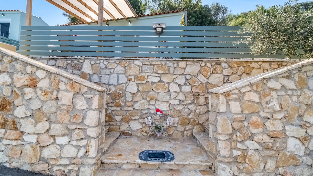 Photo of Outdoor in Katomerion