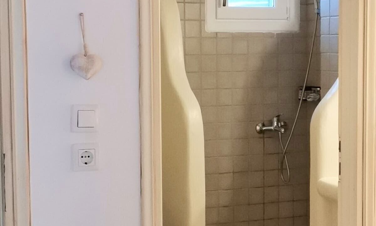 Photo of Bathroom in Platis Gialos