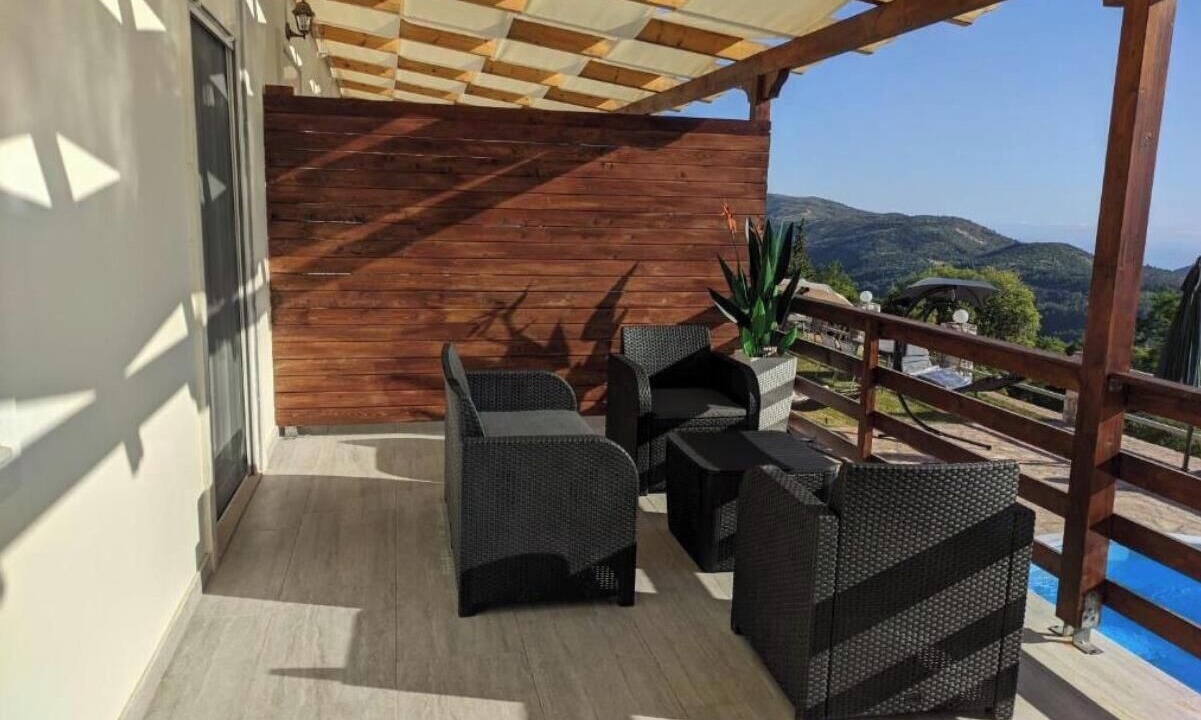 Photo of Patio Balcony in Chortata