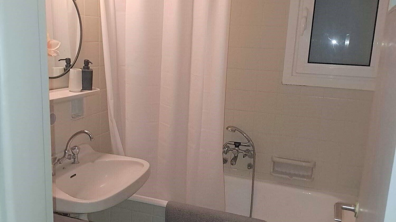 Photo of Bathroom in Exarhia