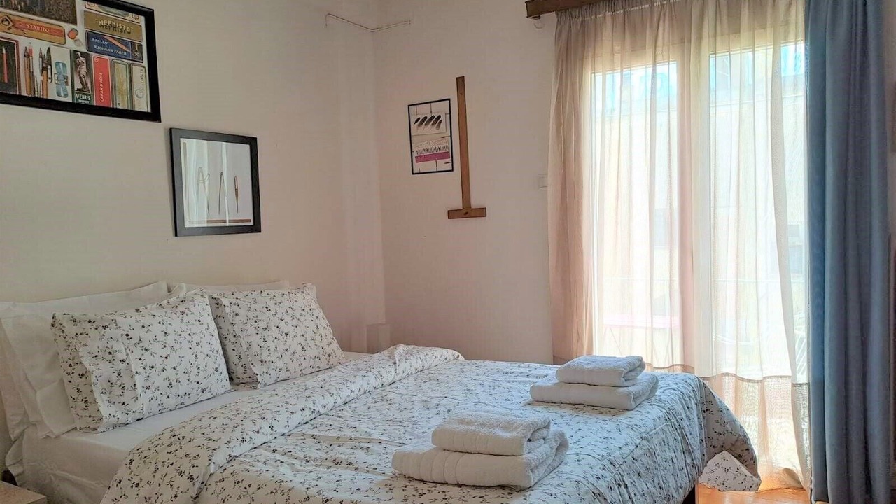 Photo of Bedroom in Exarhia