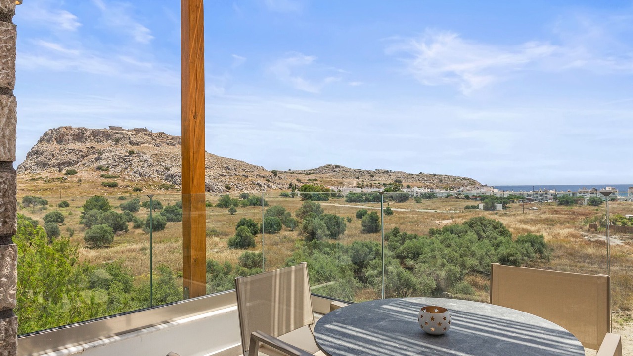 Photo of Patio Balcony in Haraki