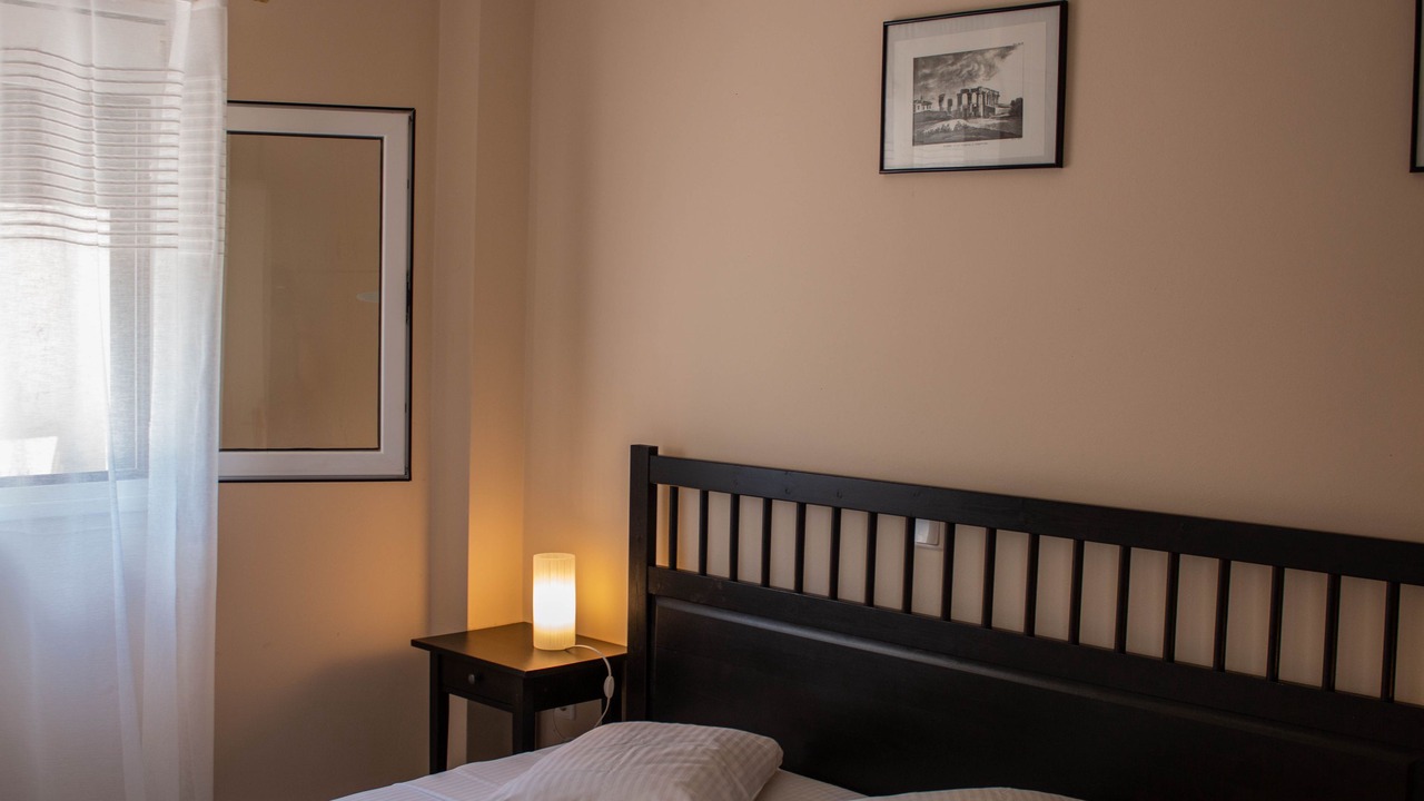 Photo of Bedroom in Dhrakata