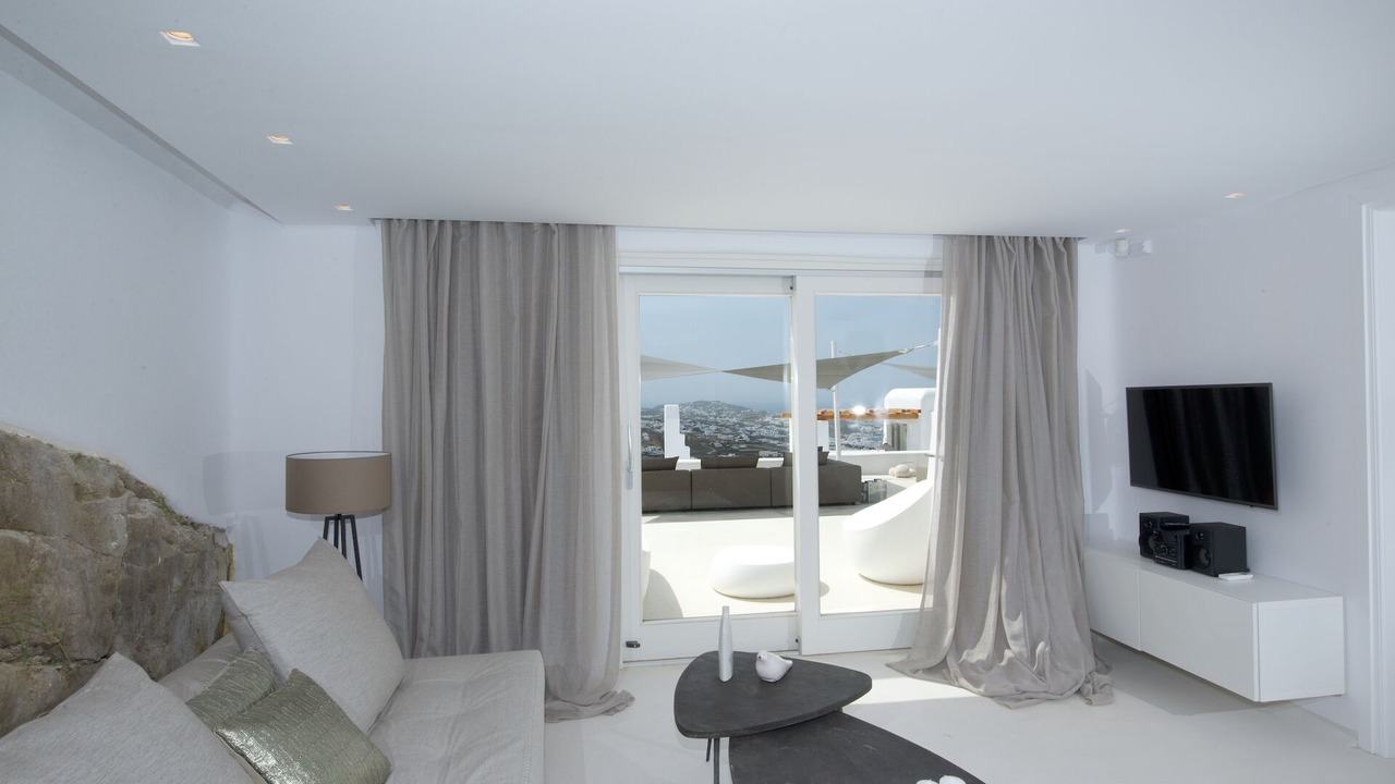 Photo of Livingroom in Tourlos