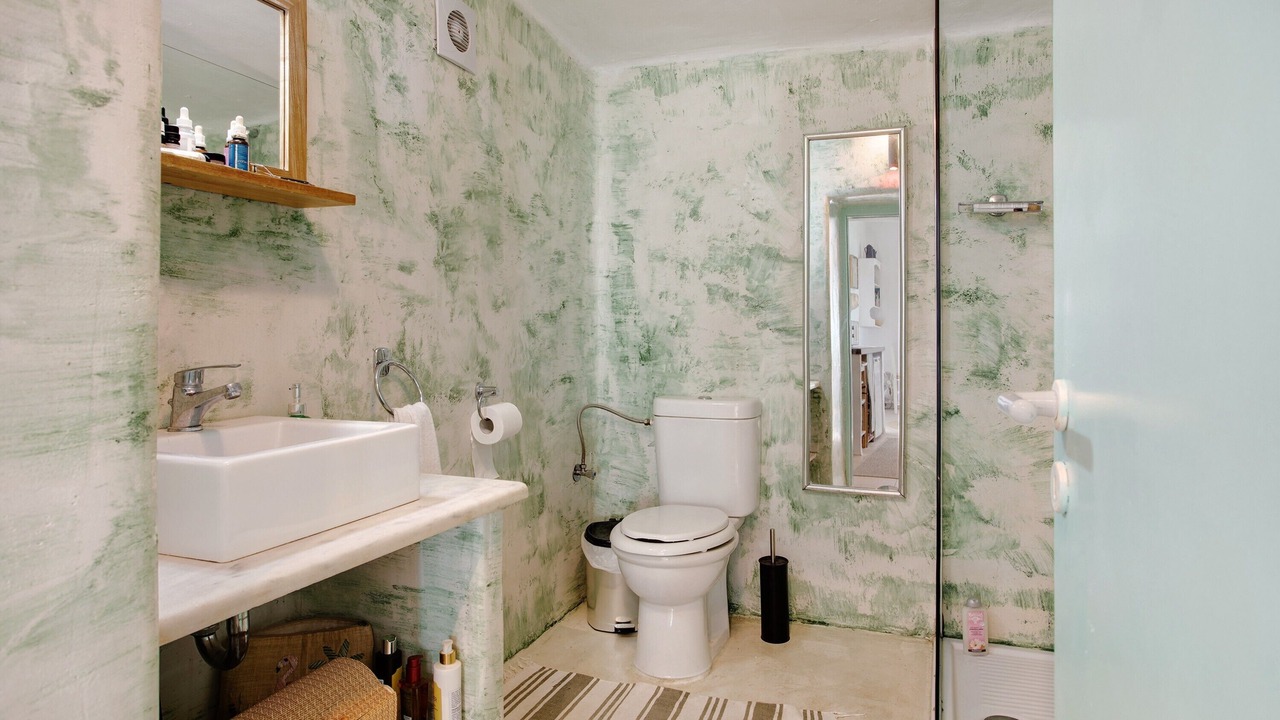 Photo of Bathroom in Elation