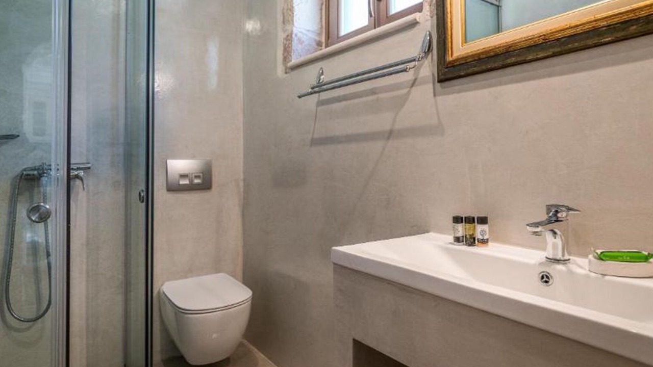 Photo of Bathroom in Elation