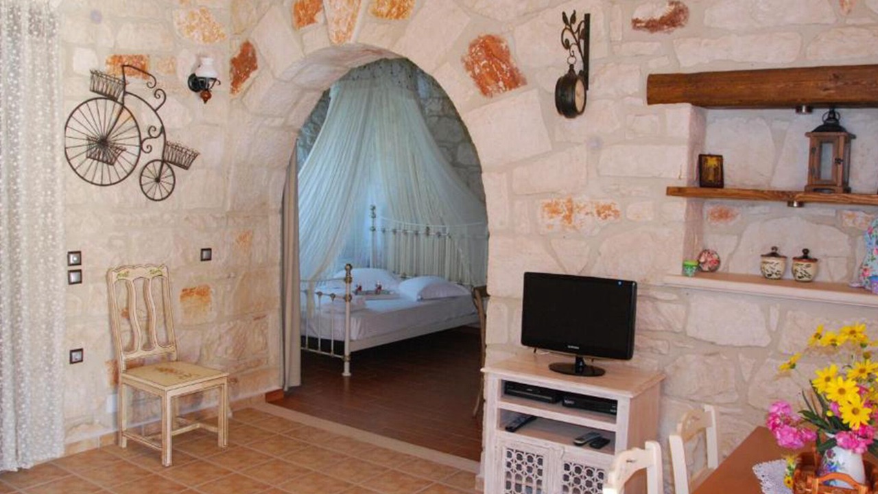 Photo of Others in Neromilos